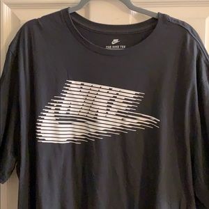Nike T-shirt